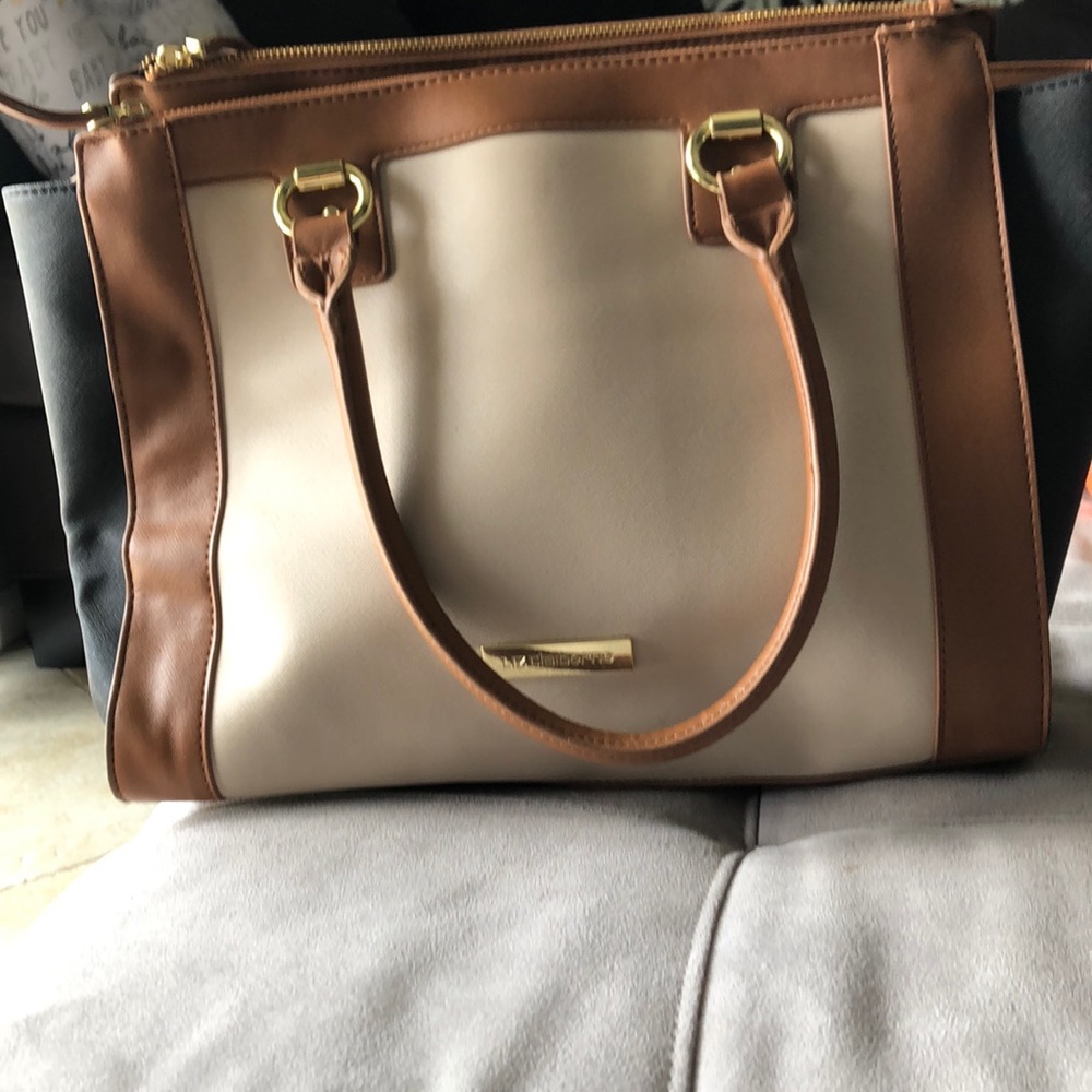 Liz Claiborne Purse